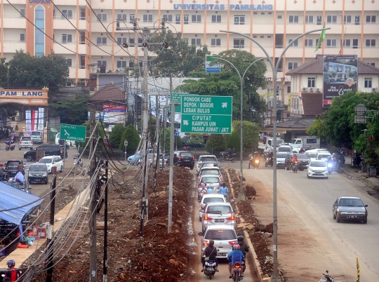 Lambatnya pembangunan jalan di Pamulang