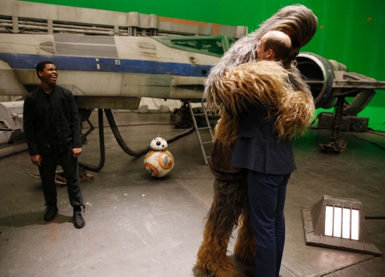 Pangeran William dan Harry kunjungi studio pembuatan film Star Wars