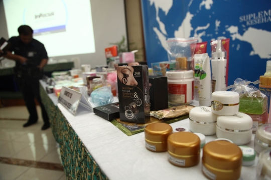 BPOM amankan ribuan obat dan kosmetik ilegal senilai Rp 49 miliar
