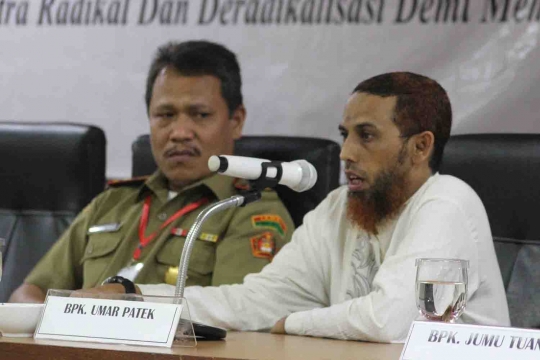 Gaya Ali Imron dan Umar Patek jadi pembicara seminar di Malang