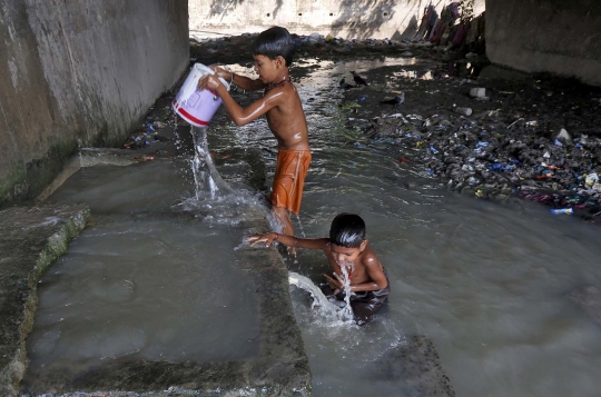 Berbagai cara warga India hadapi gelombang panas