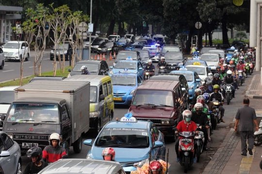 1 Mei, sepeda motor dilarang lewat Jalan Sudirman