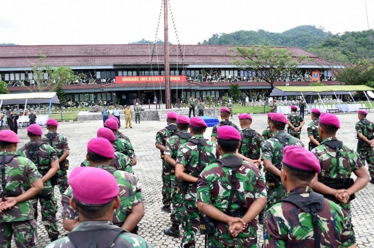 Aksi Panglima TNI bakar semangat pasukan Marinir di Lampung