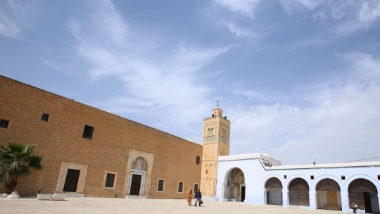 Mengunjungi masjid Sahabat Nabi Muhammad SAW di Tunisia