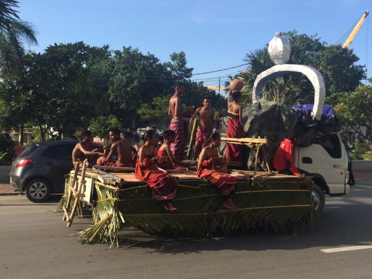 Kemeriahan warga Timor Leste gelar pawai kemerdekaan