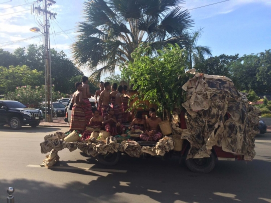 Kemeriahan warga Timor Leste gelar pawai kemerdekaan