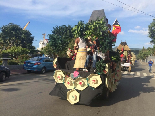 Kemeriahan warga Timor Leste gelar pawai kemerdekaan