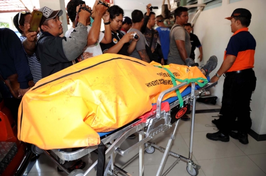 Ini jenazah bule pembuat onar yang ditembak mati polisi di Bali