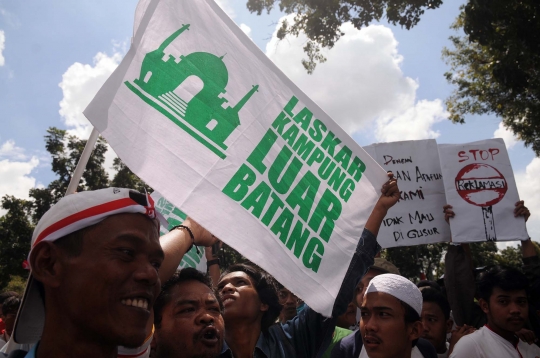 Ratusan warga Luar Batang geruduk Balai Kota tuntut Ahok mundur