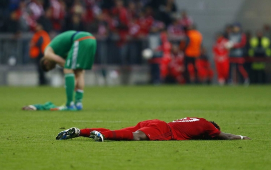Ekspresi kelesuan para pemain Bayern Munich usai kalah dari Atletico