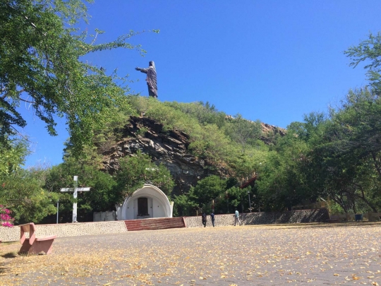 Mengenang Yesus di Bumi Lorosae