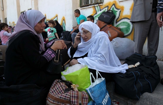Perbatasan dibuka, ratusan warga Gaza membeludak masuk ke Mesir
