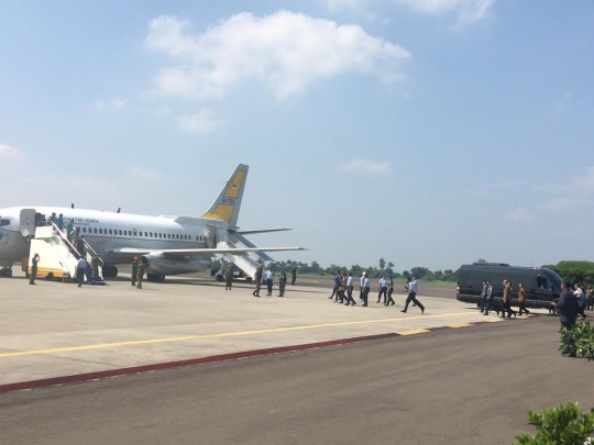 Boeing 737 TNI AU pembawa 4 sandera mendarat di Halim