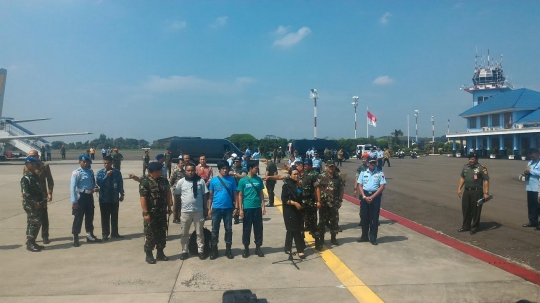 Boeing 737 TNI AU pembawa 4 sandera mendarat di Halim