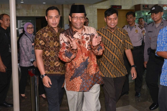 Mahfud MD sambangi KPK bahas kasus HMI vs Saut