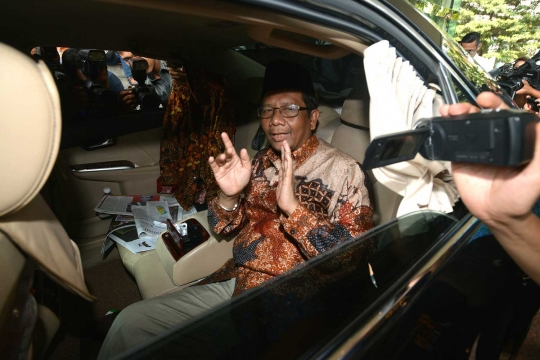 Mahfud MD sambangi KPK bahas kasus HMI vs Saut