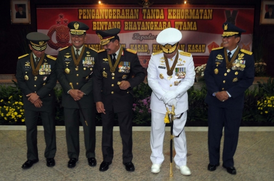 Polri anugerahkan Bintang Bhayangkara Utama kepada petinggi TNI