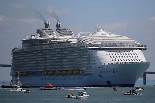 Megahnya Harmony of the Seas, kapal pesiar terbesar di dunia