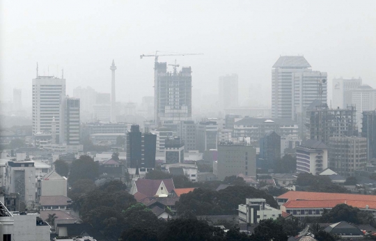 Parahnya asap kendaraan yang sehari-hari selimuti Jakarta