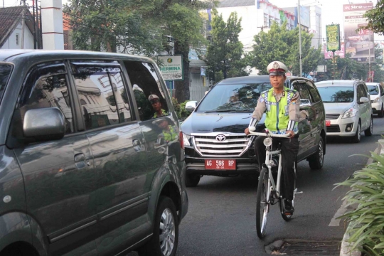 Ini sosok Bripka Seladi, polisi merangkap pemulung di Kota Malang