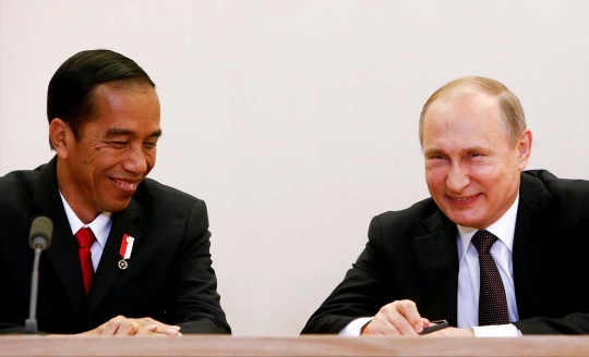 Akrabnya Jokowi dan Putin jelang KTT Rusia-ASEAN