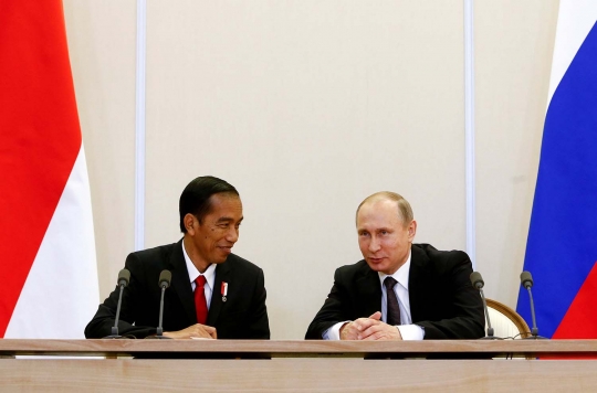 Akrabnya Jokowi dan Putin jelang KTT Rusia-ASEAN