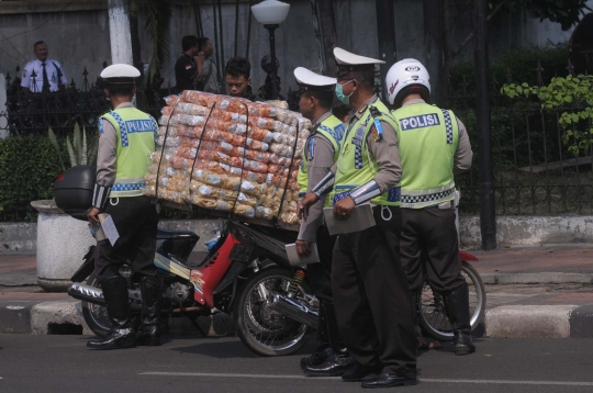 Polisi dan TNI gelar Operasi Patuh Jaya 2016 di Otista