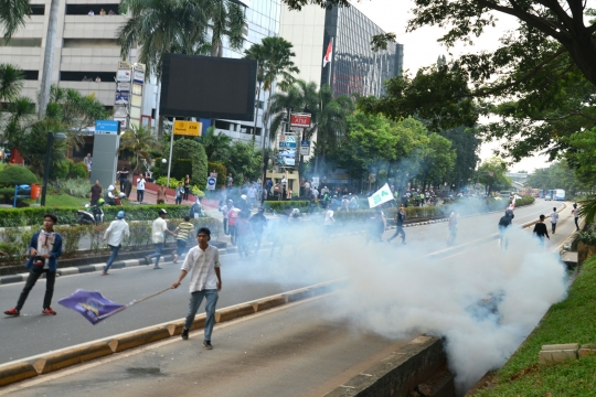 Mencekam, KPK diserbu massa anti-Ahok