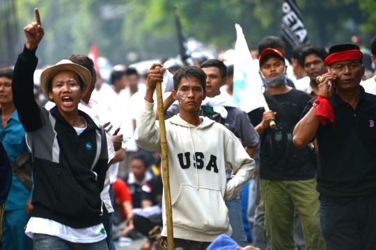 Mencekam, KPK diserbu massa anti-Ahok