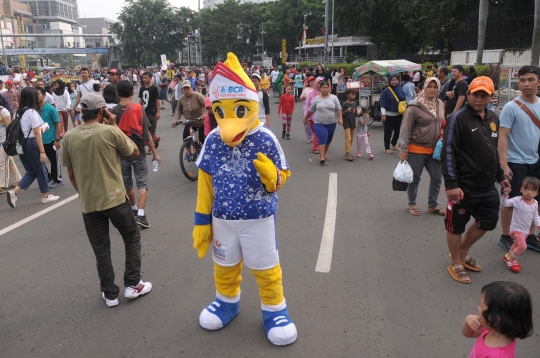 Maskot Indonesia Open 2016 meriahkan Car Free Day di Bundaran HI