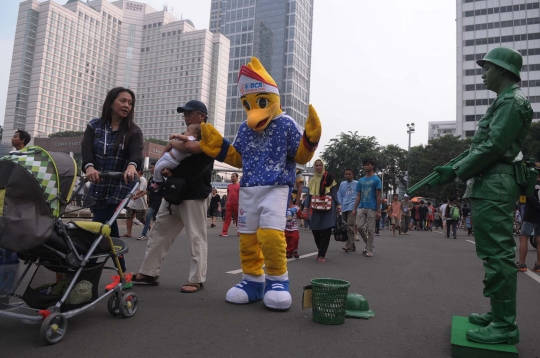 Maskot Indonesia Open 2016 meriahkan Car Free Day di Bundaran HI