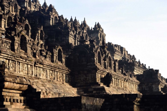 Sensasi mistis menelusuri Candi Borobudur saat sepi