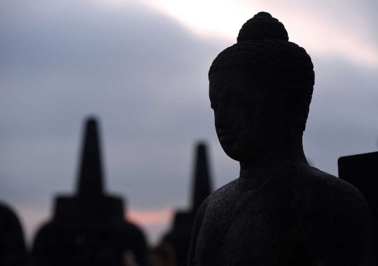 Sensasi mistis menelusuri Candi Borobudur saat sepi