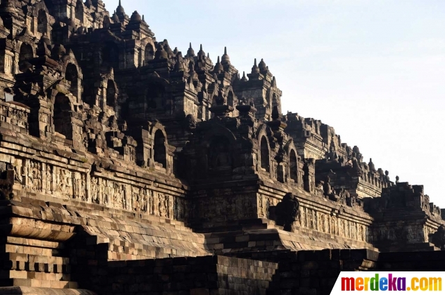 Foto Sensasi mistis menelusuri Candi Borobudur  saat sepi 