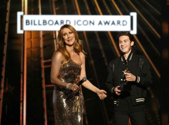 Celine Dion tampil pukau penonton di ajang Billboard Awards