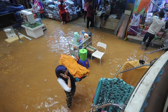 Tradisi banjir di Pasar Cipulir