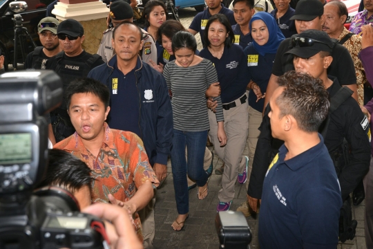 Kawalan ketat polisi saat serahkan Jessica ke Kejaksaan