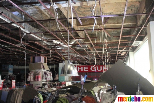 Foto Kondisi rusak parah Pasar  Besar  Malang  usai 