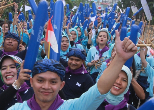 Semarak kegiatan fun walk di Serang meriahkan HUT ke-55 BJB