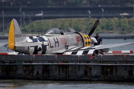 Ini pesawat tempur era Perang Dunia II yang jatuh di Sungai Hudson