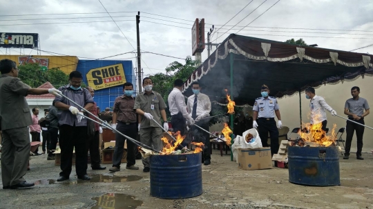 Melihat pemusnahan sabu yang bikin Kejari Samarinda pada mual