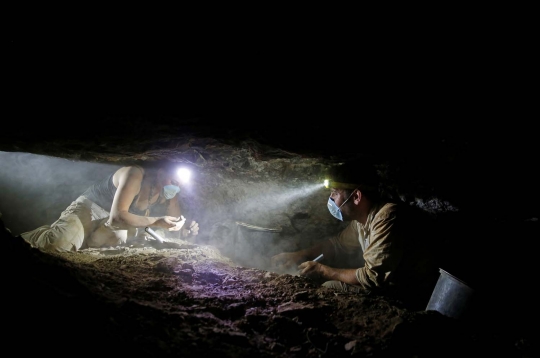 Mencari sisa-sisa Gulungan Laut Mati berusia lebih dari 2.000 tahun