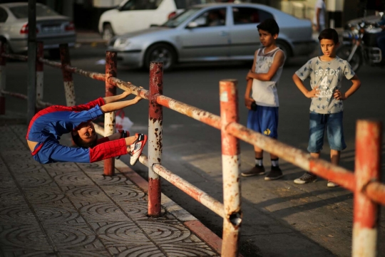 Aksi unik Spiderman cilik asal Palestina