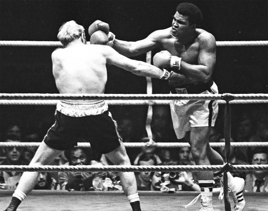 Mengenang aksi-aksi memukau Muhammad Ali di atas ring