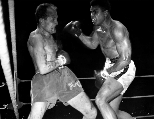 Mengenang aksi-aksi memukau Muhammad Ali di atas ring