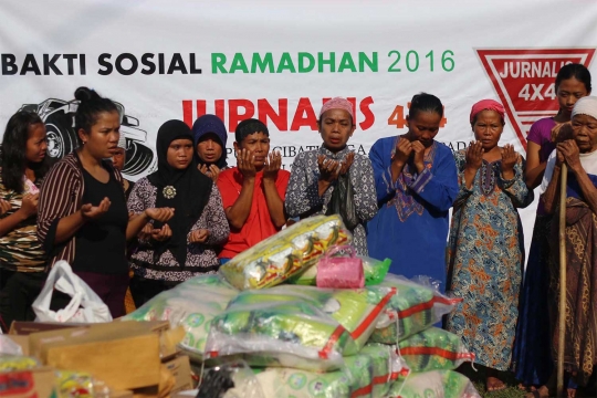 Jelang Ramadan, komunitas Jurnalis 4x4 santuni warga terisolir