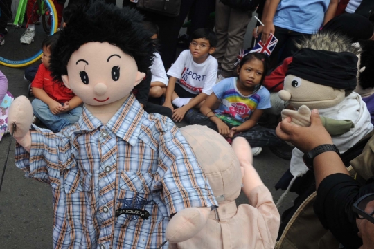 Pendongeng GePPuk hibur anak-anak pengunjung Car Free Day