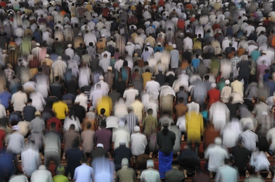 Malam 1 Ramadan, ribuan jemaah salat Tarawih padati Istiqlal