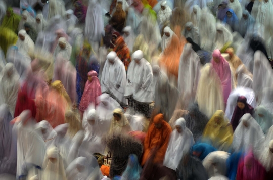 Malam 1 Ramadan, ribuan jemaah salat Tarawih padati Istiqlal