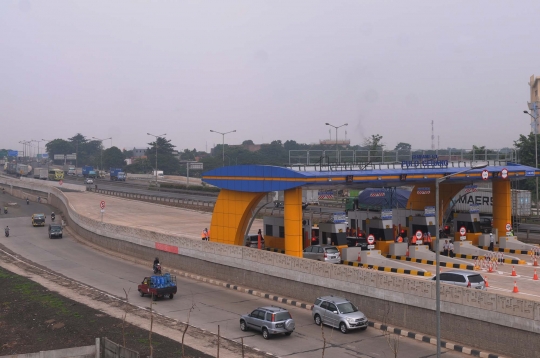 Memantau uji kelayakan Terminal Pulogebang